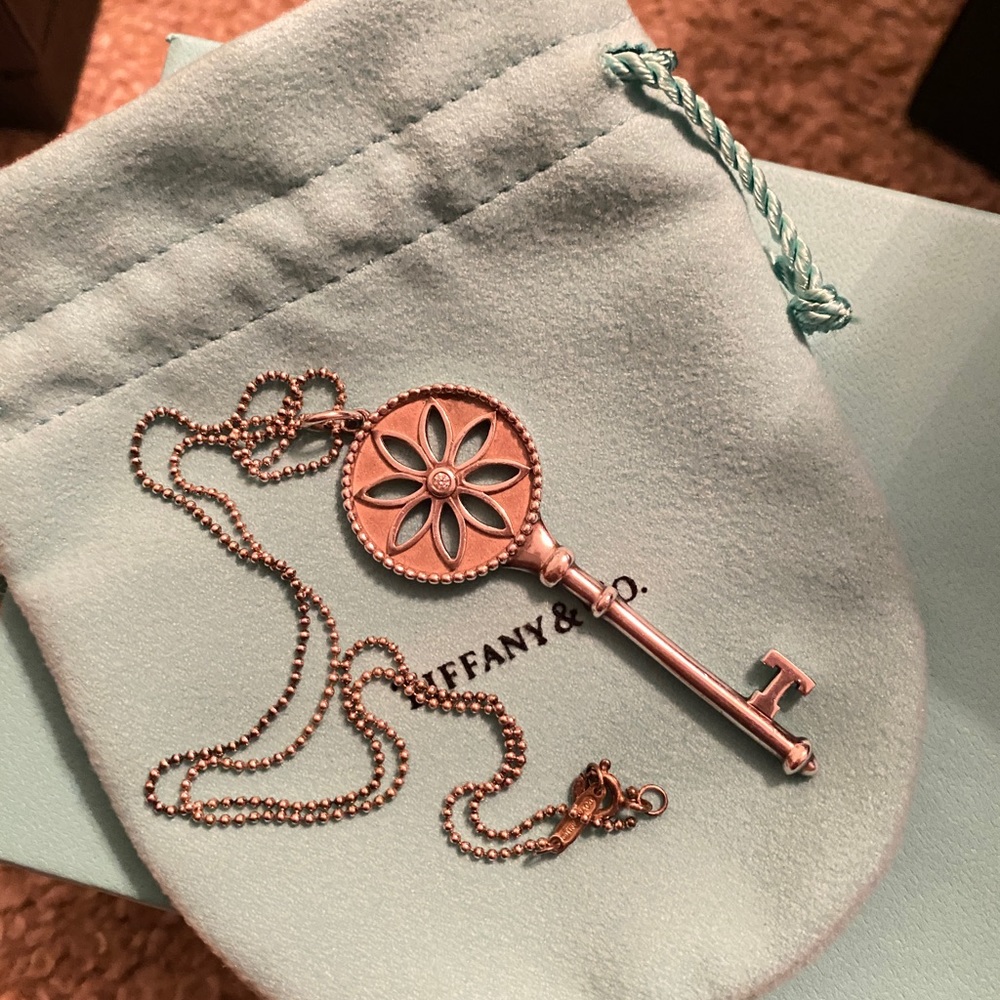 Tiffany daisy key set